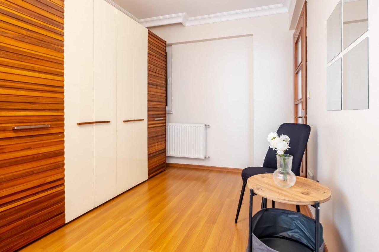 Comfy Flat Near Popular Attractions In Sisli Apartment Istanbul Exterior photo
